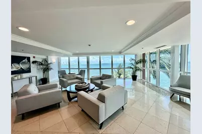 1155 Brickell Bay Dr #905, Miami, FL 33131 - Photo 17