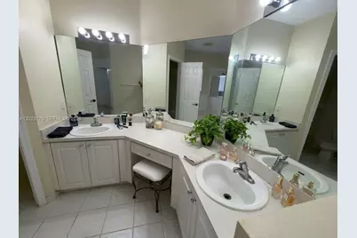 2363 SE 19th St, Homestead, FL 33035 - Photo 11