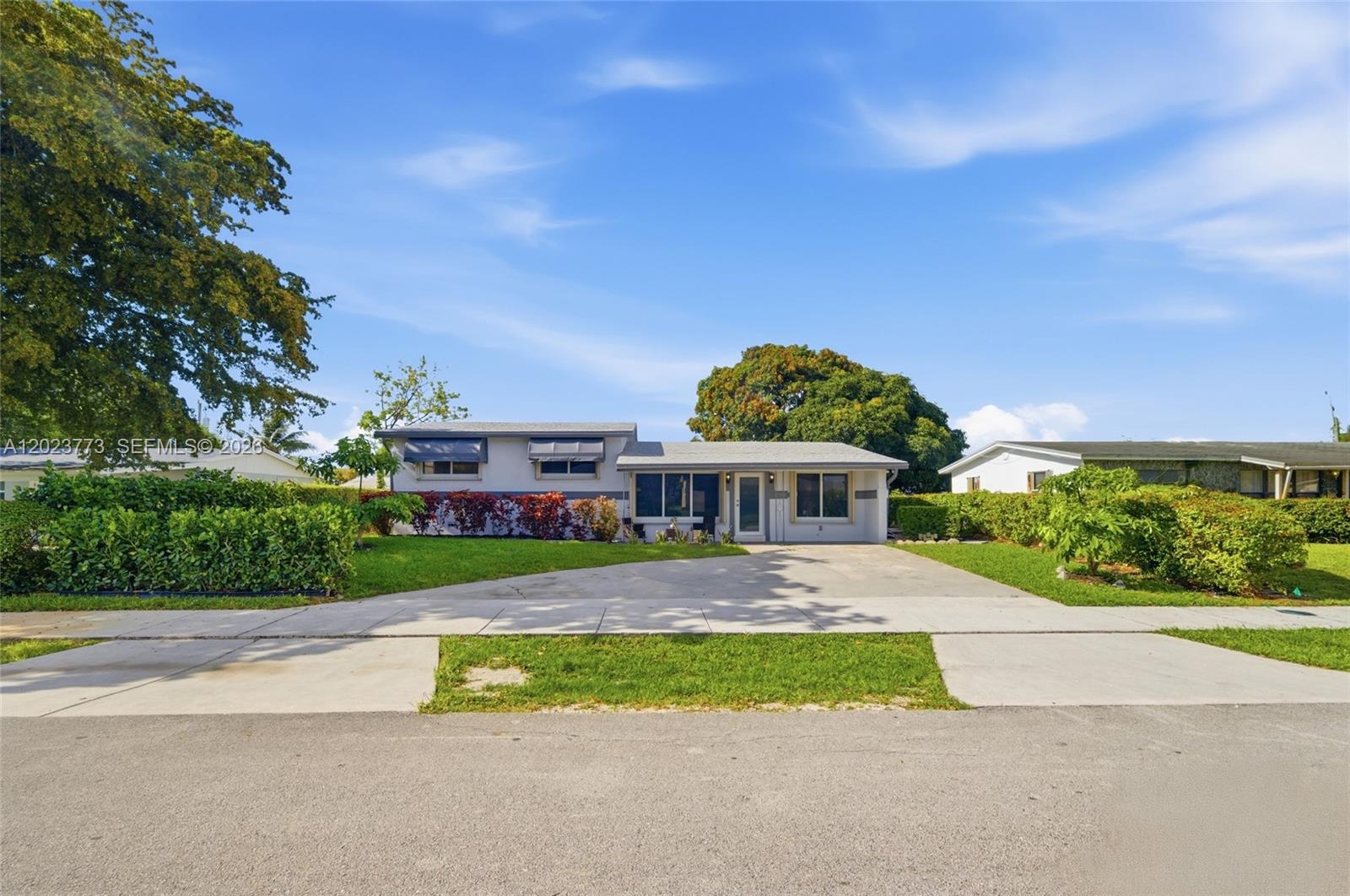 2780 NW 25th St - 2780 NW 25th St, Fort Lauderdale, FL 33311 Luxury Property | Jose Angel Pina