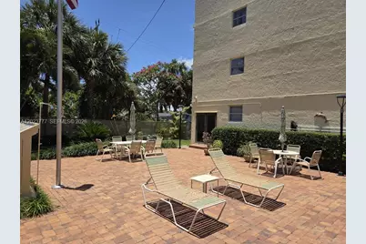 2400 NE 10th St #104, Pompano Beach, FL 33062 - Photo 25