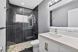 709 NW 9th Ct, Hallandale Beach, FL 33009 - Photo 29