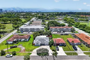 709 NW 9th Ct, Hallandale Beach, FL 33009 - Photo 51