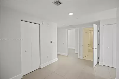 16385 Biscayne Blvd #1919, North Miami Beach, FL 33160 - Photo 3