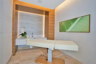 16385 Biscayne Blvd #1919, North Miami Beach, FL 33160 - Photo 41