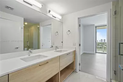 16385 Biscayne Blvd #1919, North Miami Beach, FL 33160 - Photo 23