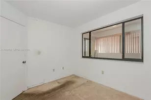 15525 N Miami Lakeway N, Miami Lakes, FL 33014 - Photo 9