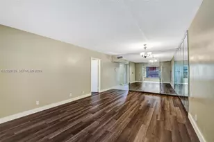 1030 Country Club Dr, Margate, FL 33063 - Photo 13