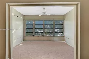 1030 Country Club Dr, Margate, FL 33063 - Photo 15
