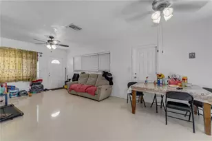329 NW 13th St, Homestead, FL 33030 - Photo 9
