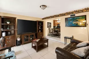 2462 W 65th St, Hialeah, FL 33016 - Photo 21