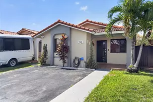 2462 W 65th St, Hialeah, FL 33016 - Photo 3