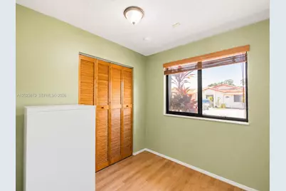 2462 W 65th St, Hialeah, FL 33016 - Photo 7