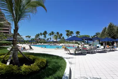 [Address not provided], Miami Beach, FL 33140 - Photo 31