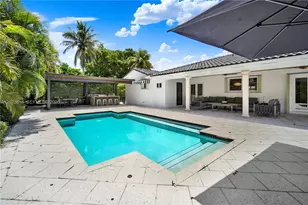 13023 SW 6th St, Miami, FL 33184 - Photo 9