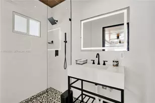 13023 SW 6th St, Miami, FL 33184 - Photo 21
