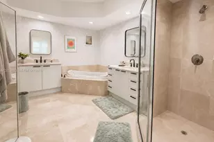 15051 Royal Oaks Ln, North Miami, FL 33181 - Photo 15