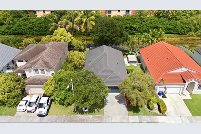 2181 NW 162nd Ter, Pembroke Pines, FL 33028 - Photo 37