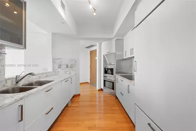 450 Alton Rd #3206, Miami Beach, FL 33139 - Photo 7