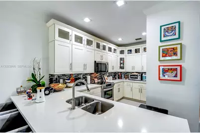 5820 NW 104th Ct, Doral, FL 33178 - Photo 9