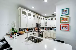 5820 NW 104th Ct, Doral, FL 33178 - Photo 9