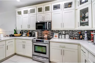 5820 NW 104th Ct, Doral, FL 33178 - Photo 11