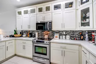 5820 NW 104th Ct, Doral, FL 33178 - Photo 11