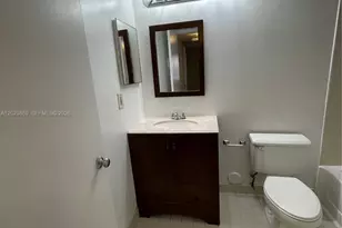 [Address not provided], Oakland Park, FL 33309 - Photo 11