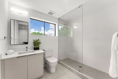 721 SW 11th Street #E, Miami, FL 33129 - Photo 13
