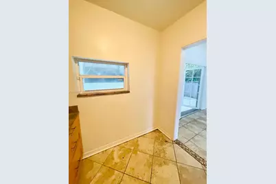 1020 SW 36th Ct, Miami, FL 33135 - Photo 15