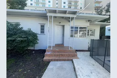1020 SW 36th Ct, Miami, FL 33135 - Photo 5