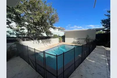 1020 SW 36th Ct, Miami, FL 33135 - Photo 9