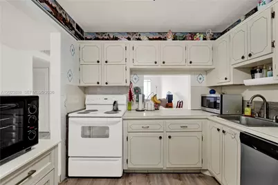 [Address not provided], Miami, FL 33179 - Photo 11