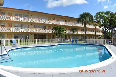 [Address not provided], North Miami, FL 33181 - Photo 17