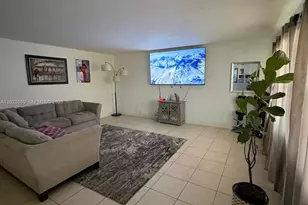 [Address not provided], North Miami, FL 33181 - Photo 5