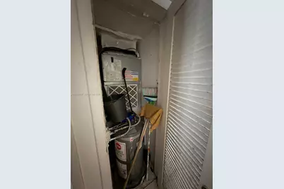 [Address not provided], North Miami, FL 33181 - Photo 17