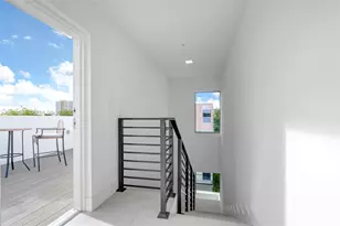 721 SW 11th St, Miami, FL 33129 - Photo 29