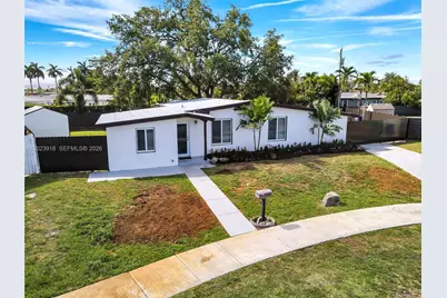 7971 NW 179th St, Hialeah, FL 33015 - Photo 1