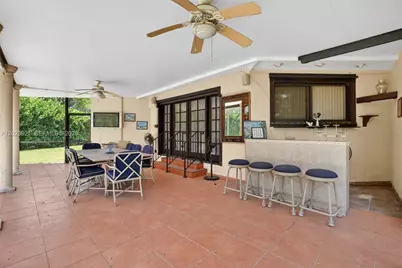 8461 SW 68th St Rd, Miami, FL 33143 - Photo 13