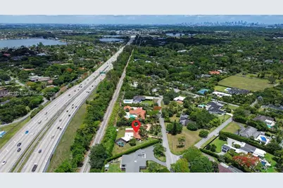 8461 SW 68th St Rd, Miami, FL 33143 - Photo 29