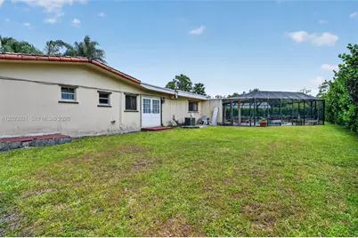 8461 SW 68th St Rd, Miami, FL 33143 - Photo 21