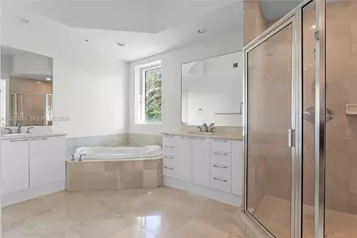 15051 Royal Oaks Ln #101, North Miami, FL 33181 - Photo 23