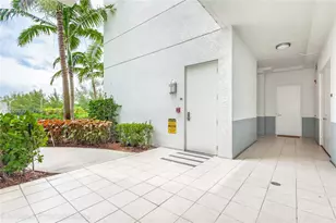 15051 Royal Oaks Ln, North Miami, FL 33181 - Photo 45