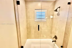 953 Tanglewood Cir, Weston, FL 33327 - Photo 11