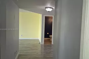 16565 NE 26th Ave, North Miami Beach, FL 33160 - Photo 17
