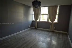 16565 NE 26th Ave, North Miami Beach, FL 33160 - Photo 21