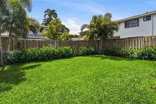 201 NW 106th Terrace, Pembroke Pines, FL 33026 - Photo 23