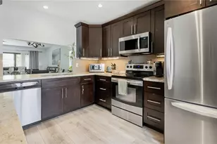 201 NW 106th Terrace, Pembroke Pines, FL 33026 - Photo 3