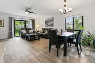 201 NW 106th Terrace, Pembroke Pines, FL 33026 - Photo 11