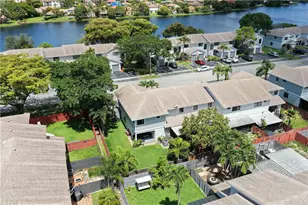 201 NW 106th Terrace, Pembroke Pines, FL 33026 - Photo 23