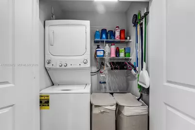 914 SE 18th St, Homestead, FL 33034 - Photo 17